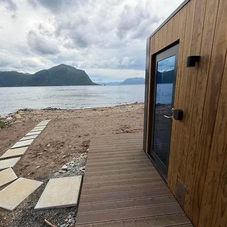Σπίτι διακοπών Fjord Retreat - Fjord Panorama With Private Sauna Hundeidvik