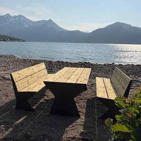 Fjord Retreat - Fjord Panorama With Private Sauna Σπίτι διακοπών Hundeidvik
