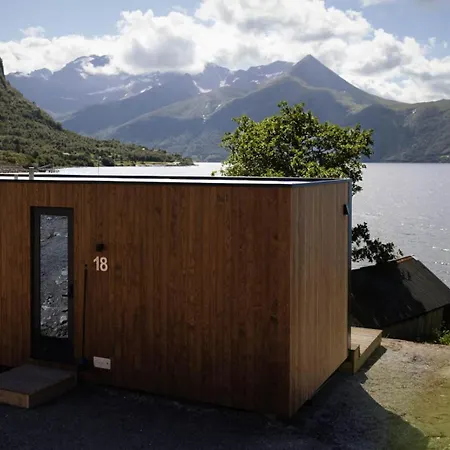 Fjord Retreat - Fjord Panorama With Private Sauna *